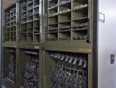 m16-weapon-storage-optics-weapons-universal-racks-rack-military-gun-mobile-shelving-powered-072120111037328440-640