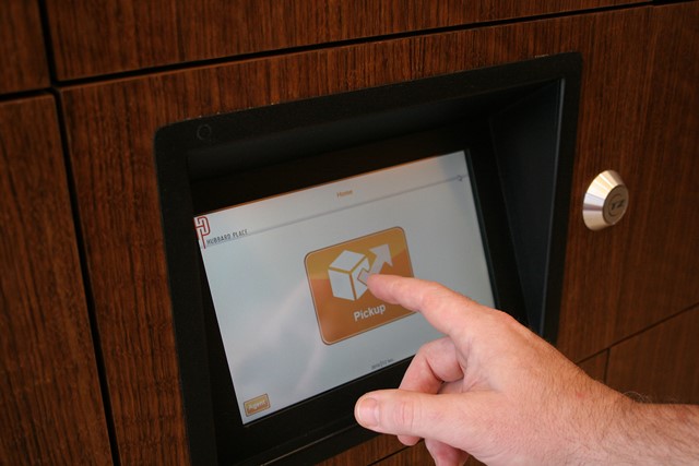 Leasing Property Managers Can Use Concierge Package Lockers